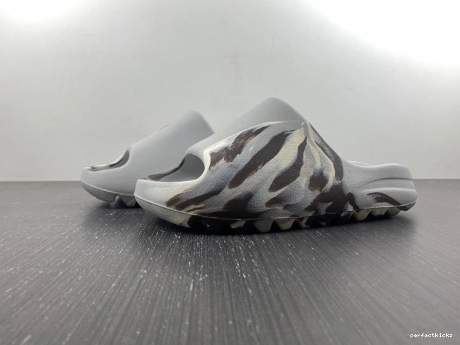 GZ5553 Slide Yeezy Adidas 0711